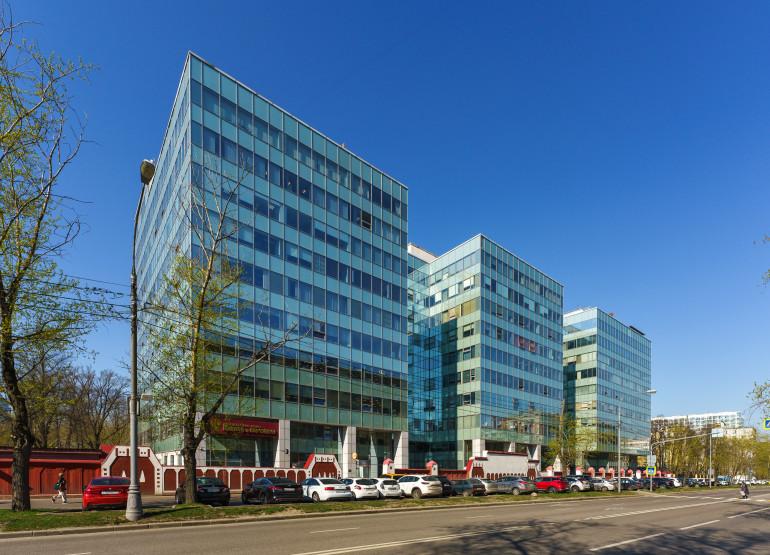 Трио: Вид здания